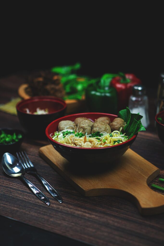 meatballs, beef meatballs, boiled beef, noodles, seafood meatballs, beef, grilled meat, ground beef, boiled meat